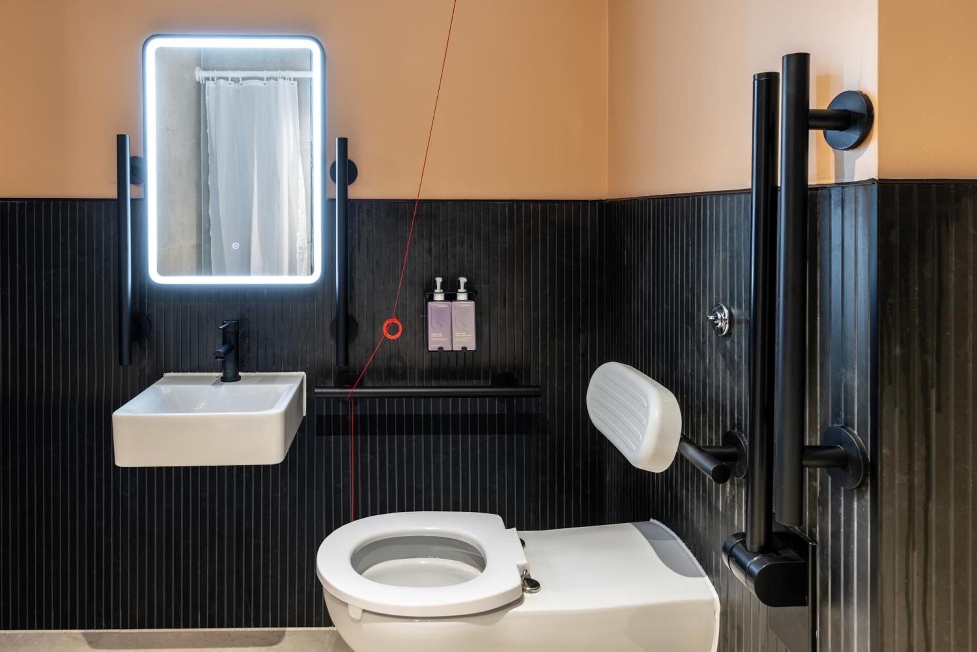 Tribe Manchester Airport By Accor Hale  Esterno foto
